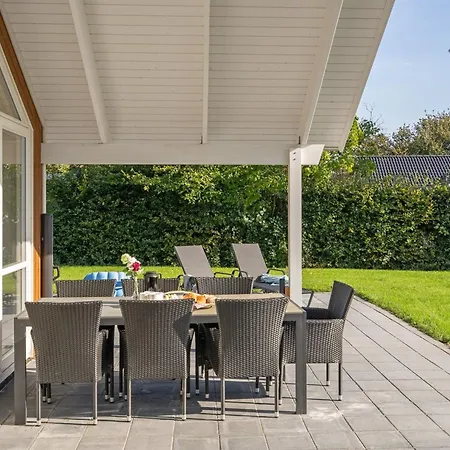 Prázdninový dům Hellena - 90m From The Sea By Interhome *