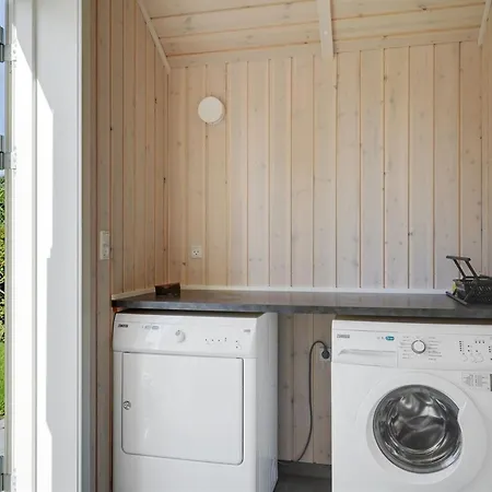 Prázdninový dům Hellena - 90m From The Sea By Interhome Skovmose