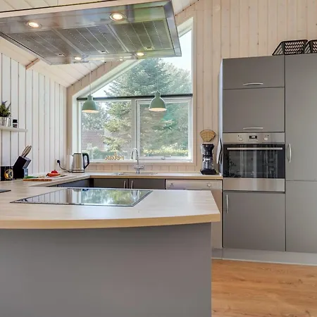 Prázdninový dům Hellena - 90m From The Sea By Interhome Skovmose