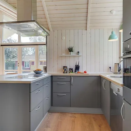 Feriehus Hellena - 90m From The Sea By Interhome *